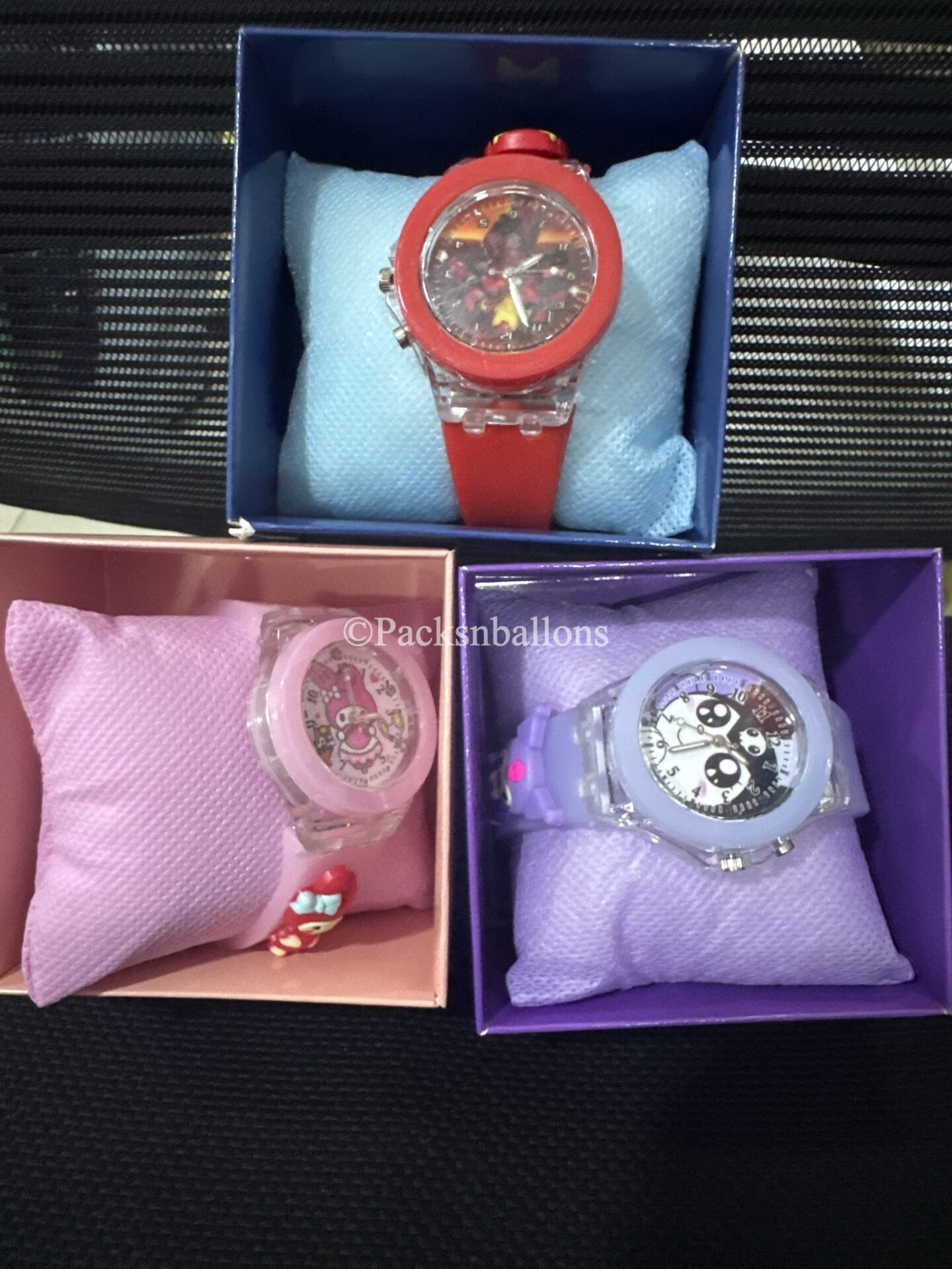 watch in box (character)