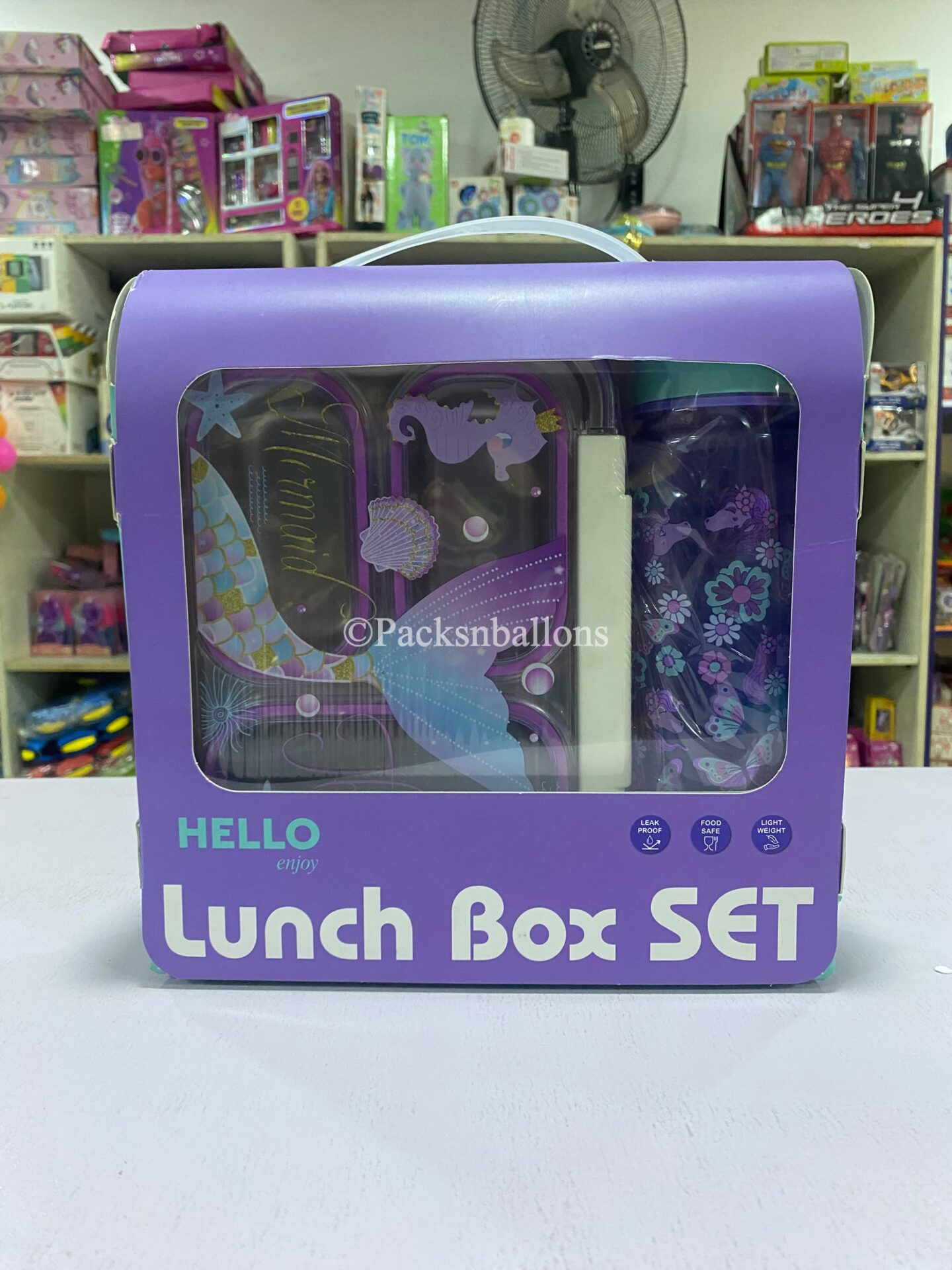 lunch bag with small bottle